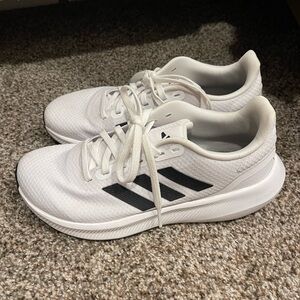 Adidas Tennis Shoes